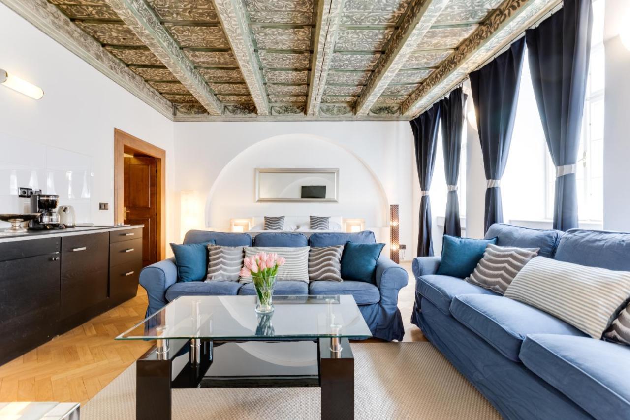 Charles Bridge Royal Apartments - Castle District 프라하 외부 사진