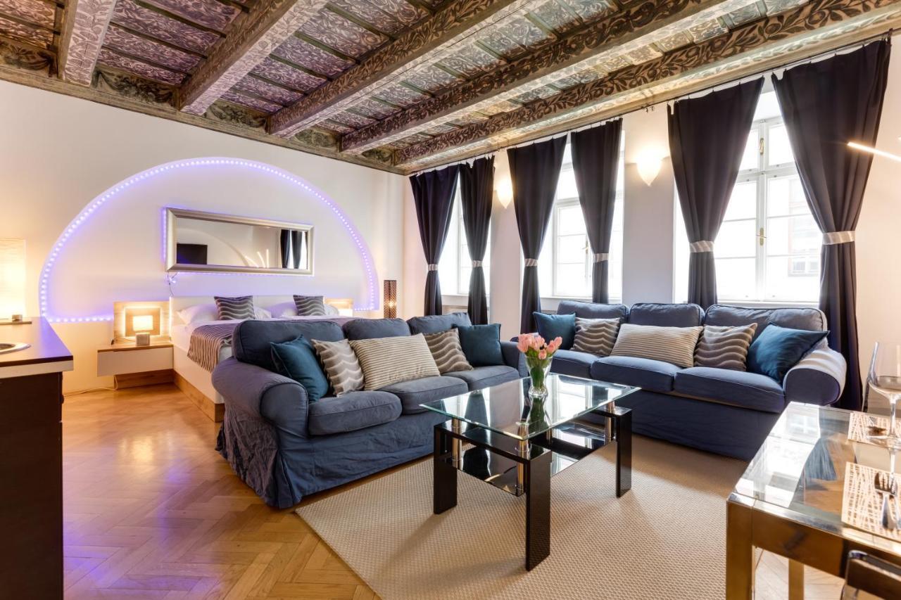Charles Bridge Royal Apartments - Castle District 프라하 외부 사진