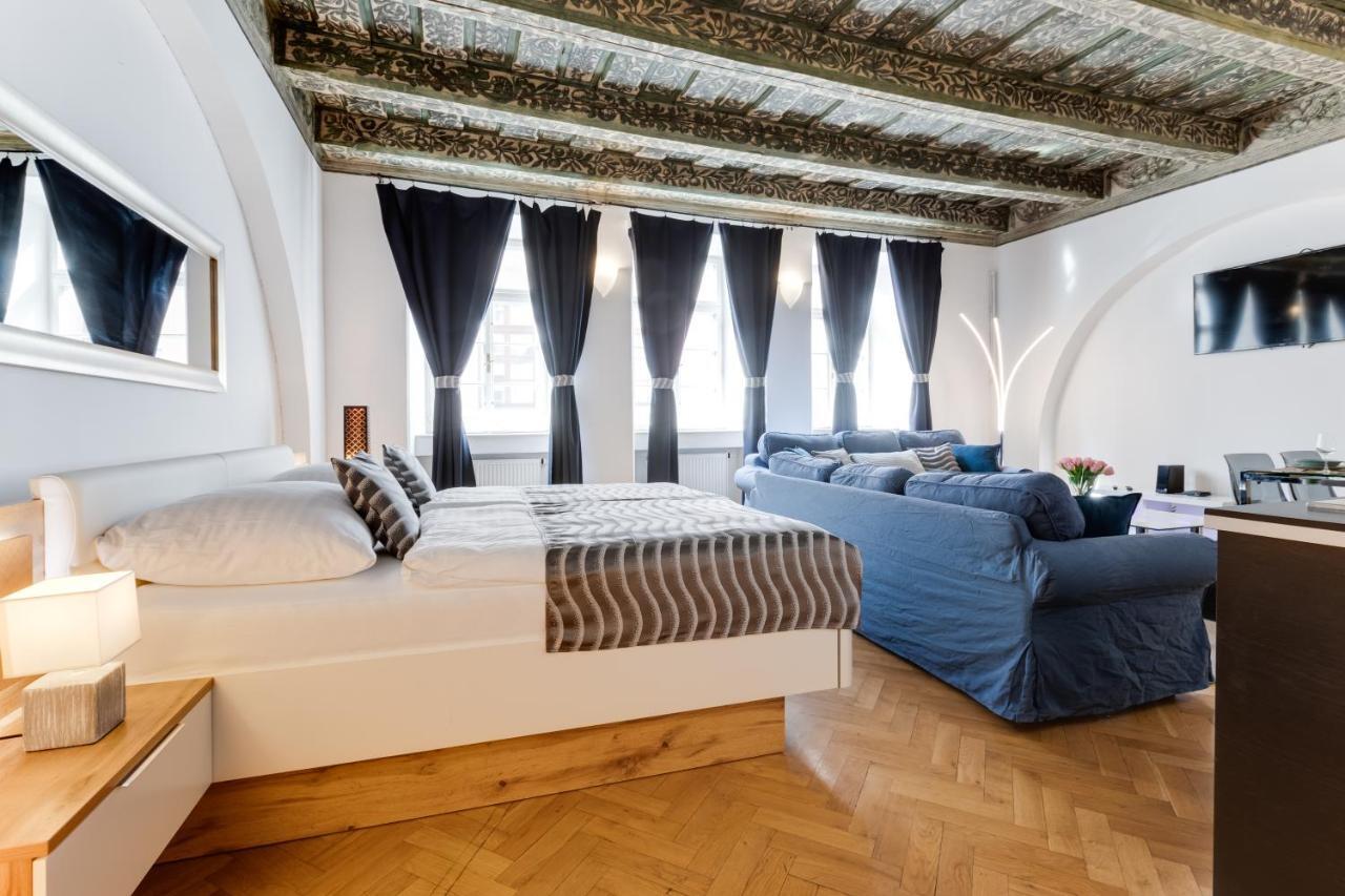 Charles Bridge Royal Apartments - Castle District 프라하 외부 사진