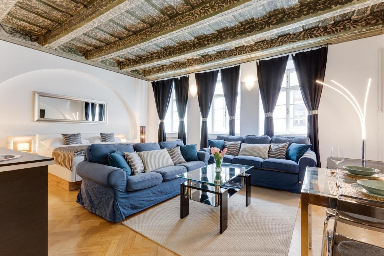 Charles Bridge Royal Apartments - Castle District 프라하 외부 사진